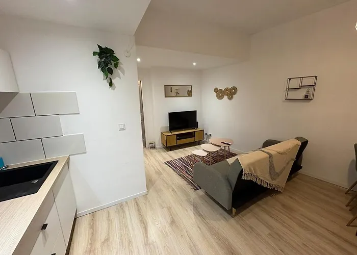 Апартаменты Comme A La Maison Каркассон